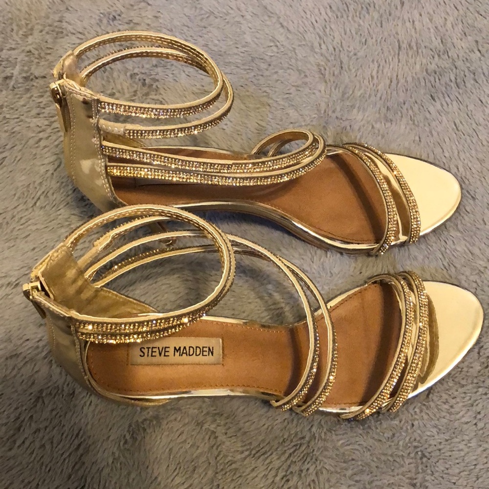Gold Steve Madden heels